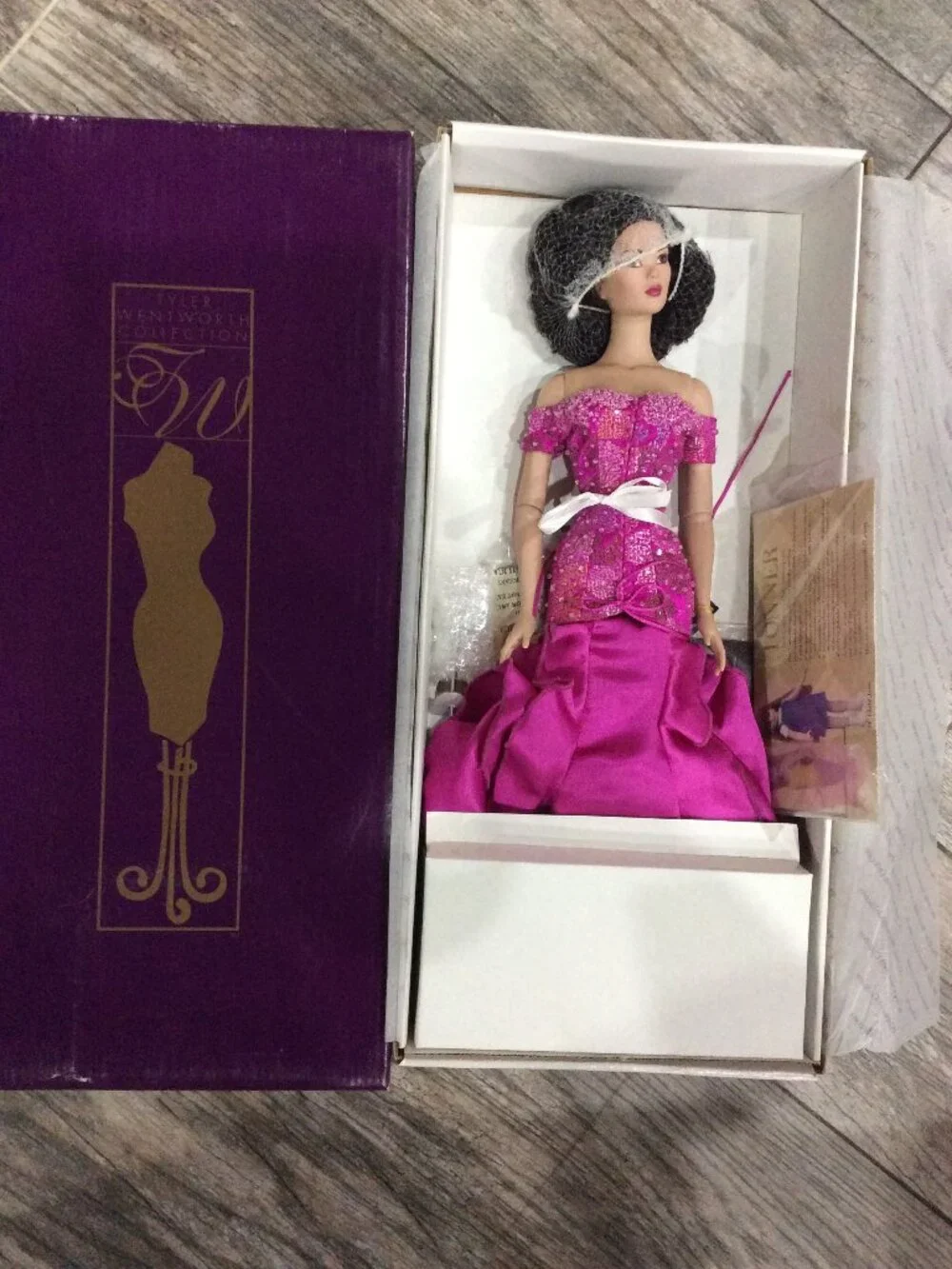 Tyler Wentworth Tonner Manhattan Magic Mei Li Collectible Doll